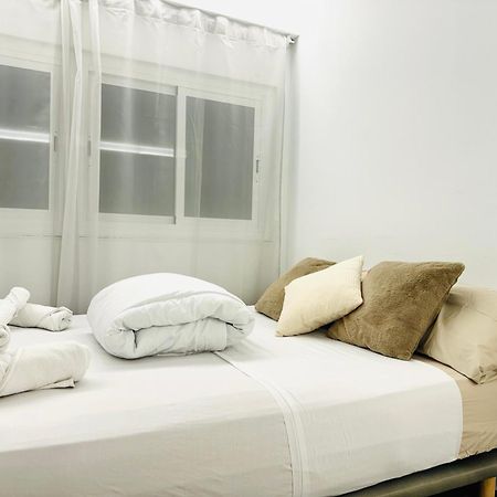 Avakian Suite Valencia Valência Exterior foto