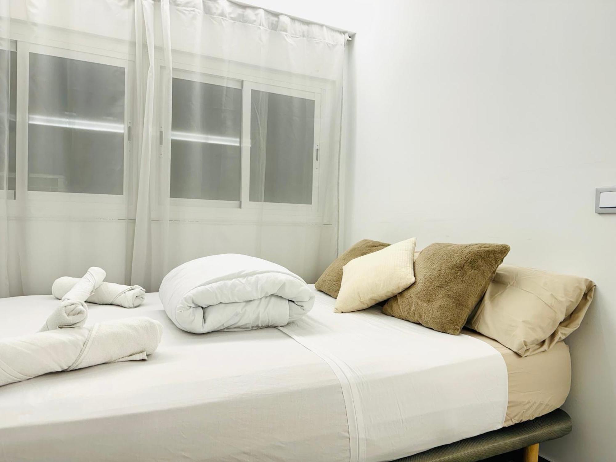 Avakian Suite Valencia Valência Exterior foto